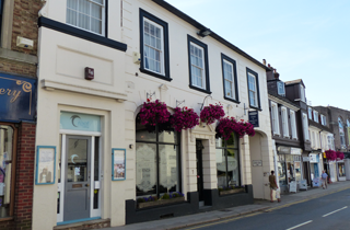 Commercial tenant purchases freehold of mixed use property using SPV