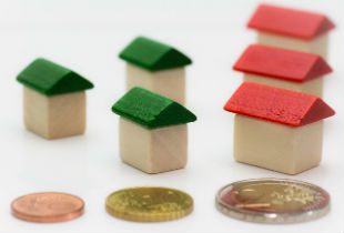 Gross mortgage lending up 15pc in August